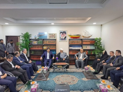 نماینده ولی فقیه در هرمزگان: ارتباطات، موتور محرک پیشرفت کشور است