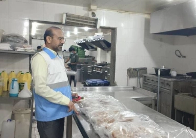 معاون بهداشتی دانشگاه علوم پزشکی هرمزگان خبر داد: اجرای طرح تشدید بازرسی بهداشت محیط در هرمزگان/ ۲۰۱ کیلوگرم مواد غذایی ناسالم از چرخه مصرف خارج شد