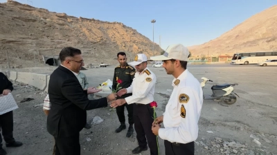 رئیس کل دادگستری هرمزگان: تمام محورهای جایگزین زیرساخت‌های بمباران شده، آسفالت می شوند/ ظرف ۴۸ ساعت هیچ راه خاکی در مناطق آسیب دیده از حملات دشمن نخواهیم داشت